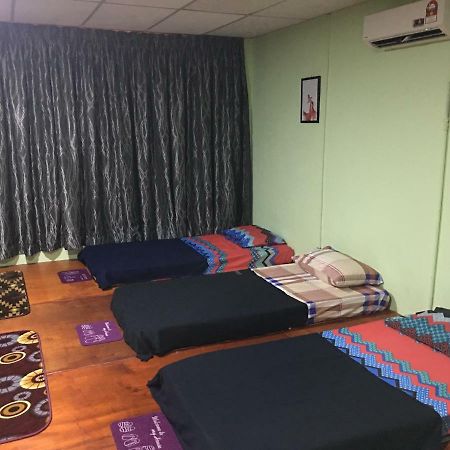 11 Pensione Melaka Zewnętrze zdjęcie
